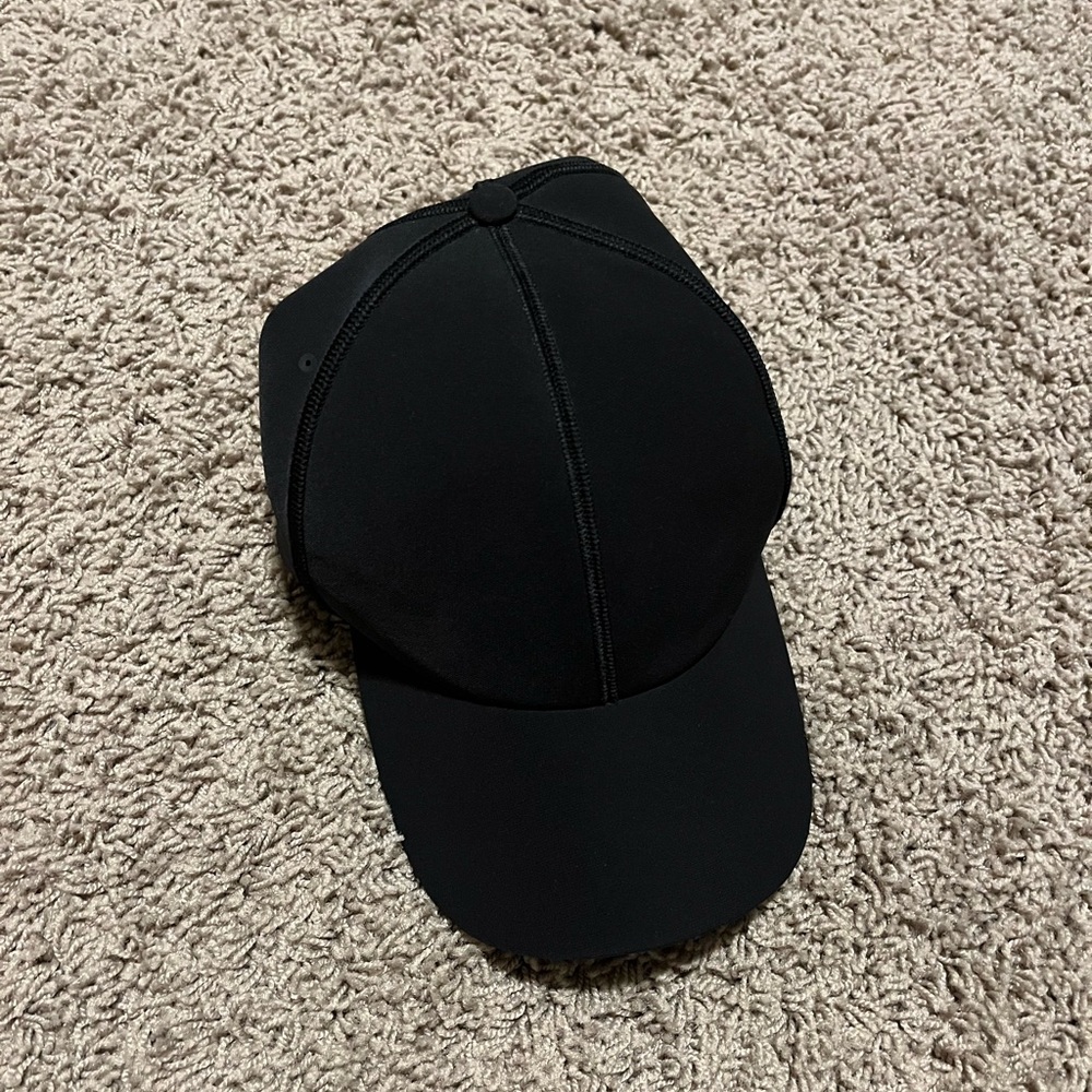 Black Lululemon Baseball Hat